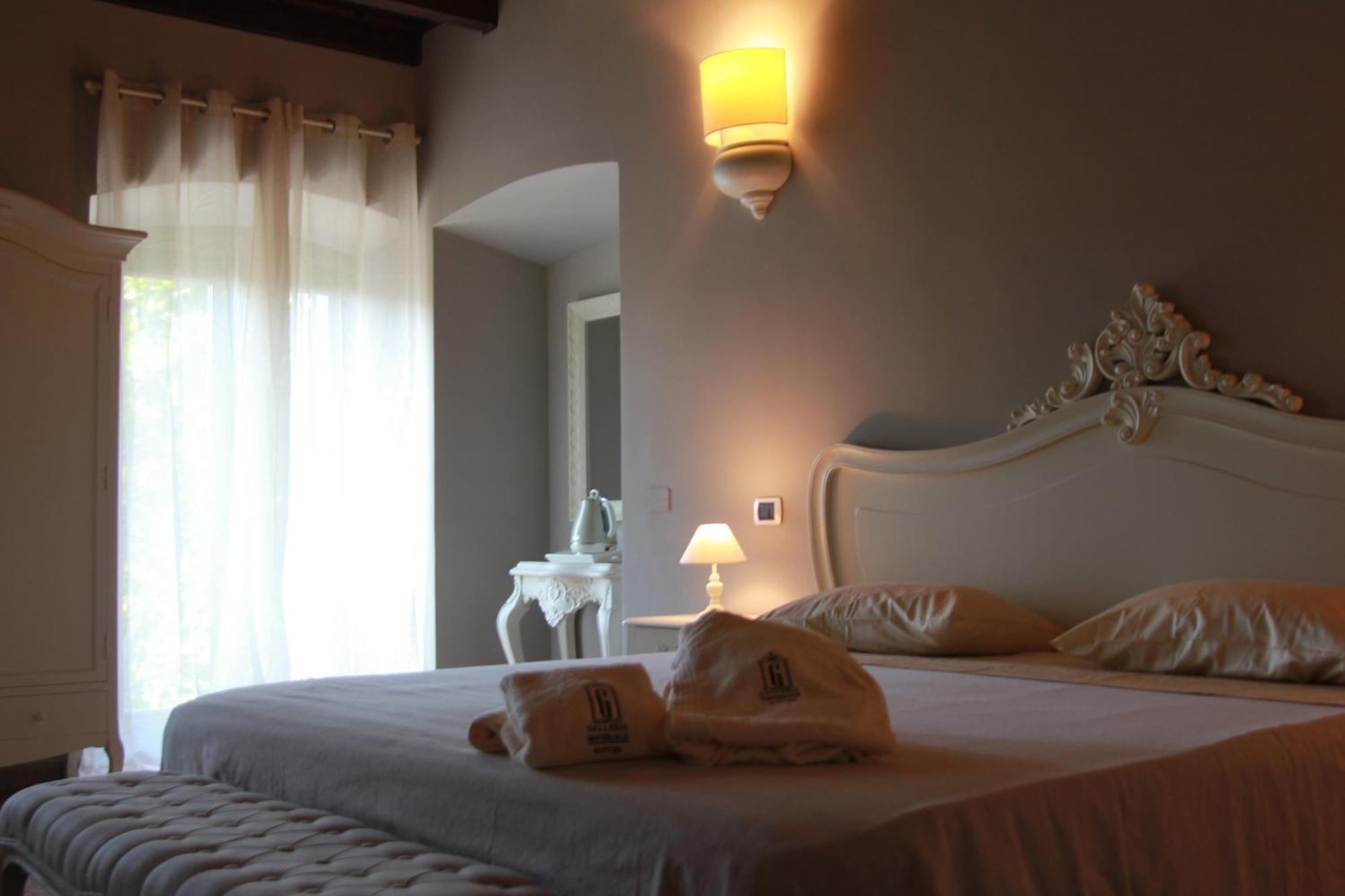 סרניקו Galleria Imperiale Relais De Charme מראה חיצוני תמונה