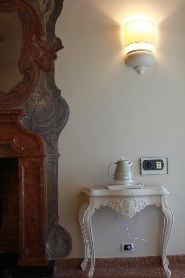 סרניקו Galleria Imperiale Relais De Charme מראה חיצוני תמונה